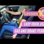 How To Control The Gas and Brake Pedals/Automatic Car/Driving Class 104