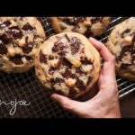 The Best Soft Chocolate Chip Cookies Recipe | Emojoie