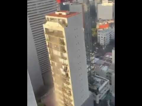 Breaking News, Breaking News,6.5 Earthquake hits Mexico President Evacuated